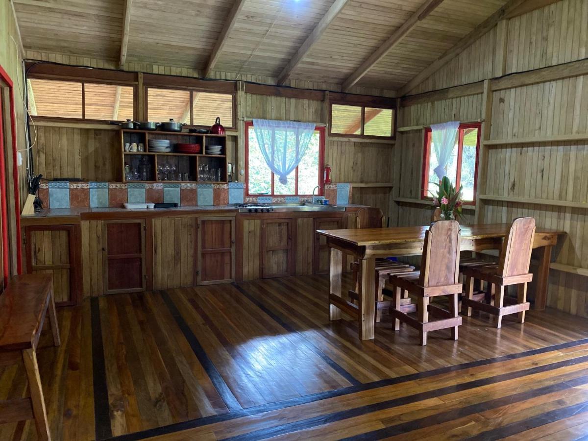 Sabalo Lodge Tours And Cabins Sierpe Exterior foto