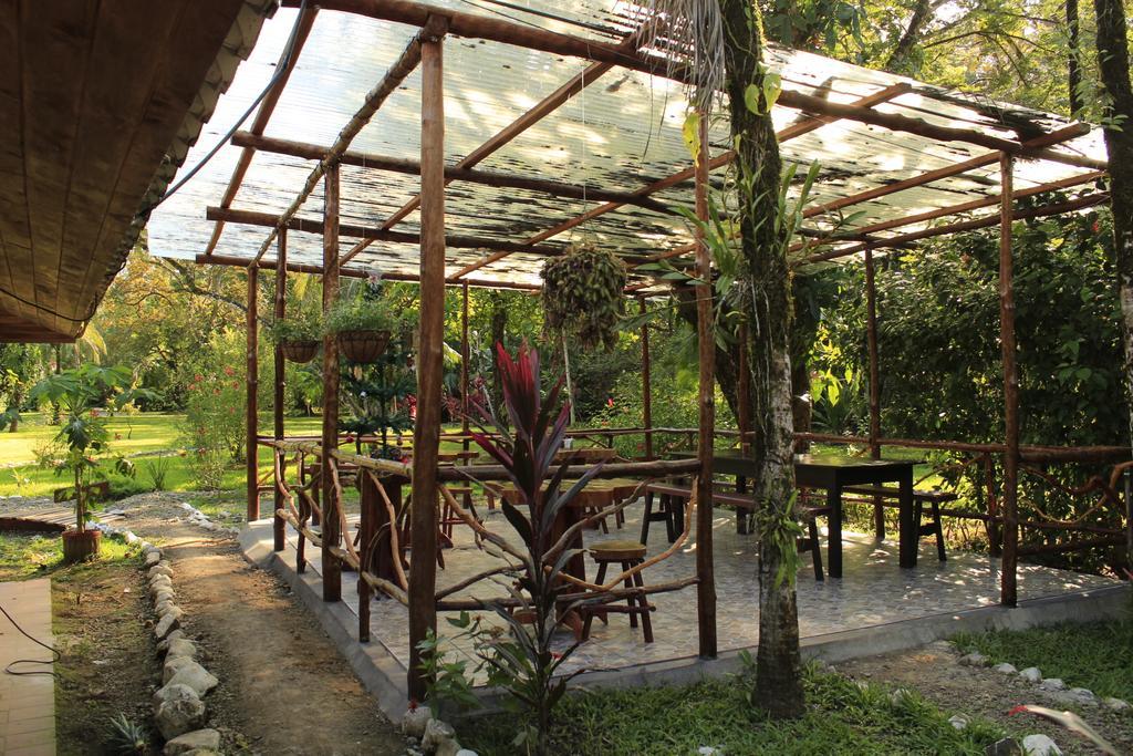 Sabalo Lodge Tours And Cabins Sierpe Exterior foto